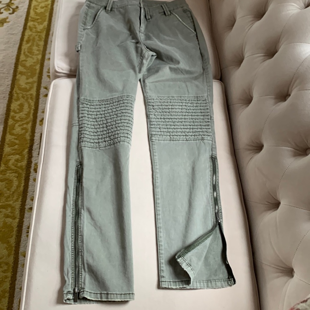 BCBGMAXAZRIA green marble wash jeans 31 waist